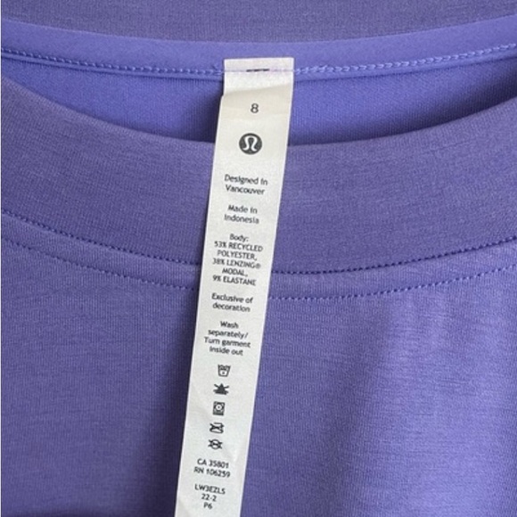 NWOT Lululemon Perfectly Oversized Cropped Crew Softstreme in Periwinkle Size 8 - Picture 5 of 6